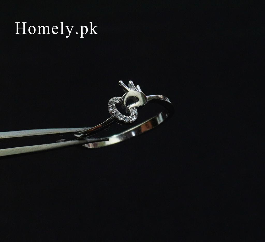 Loving Hand Silver Ring ( Pure Chandi ) Homely.pk