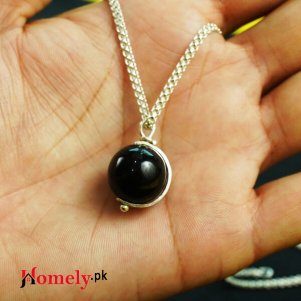 Black-Aqeeq-Chand-locket